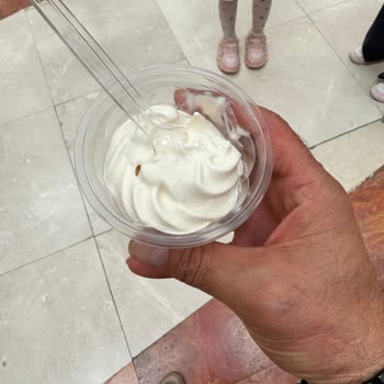 Burger King Keçiören Şubesinde Yarım Dondurma Sorunu