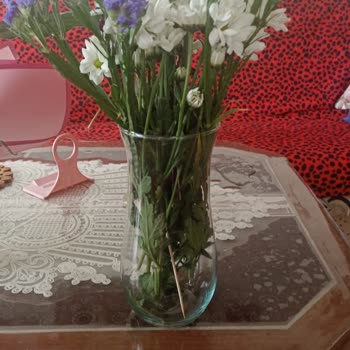Beklenenin Tam Aksine Alakasız Ve Kalitesiz Çiçek Gönderimi