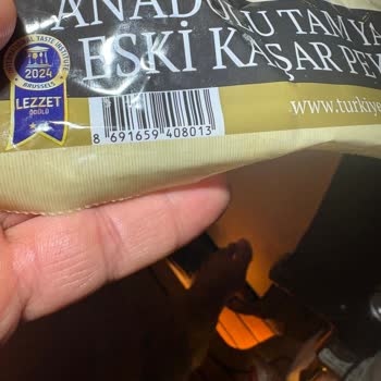 Ünal Anadolu Tam Yağlı Eski Kaşar Peynirinde Aşırı Yapışkanlık Ve Boğaz Riski