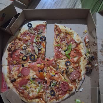 Domino’s Şirinyalı Şubesinde Eksik Pizza Ve Geciken Teslimat