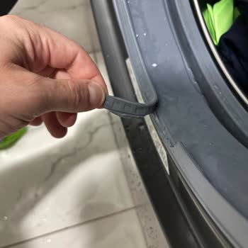 Arçelik Çamaşır Makinesinde Su Sızdırması Ve Banyoda Su Basması