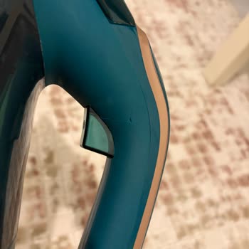 Philips Azur Ütüde Tekrarlayan Çatlak Ve Yetersiz Isınma