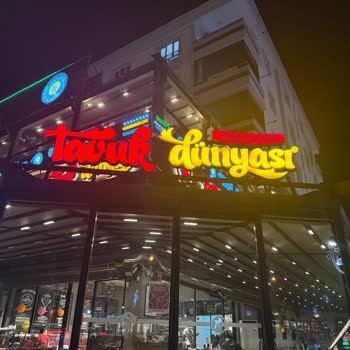 Uzun Bekleme, Çiğ Tavuk Ve Kirli Çatal Bıçak Şikayeti