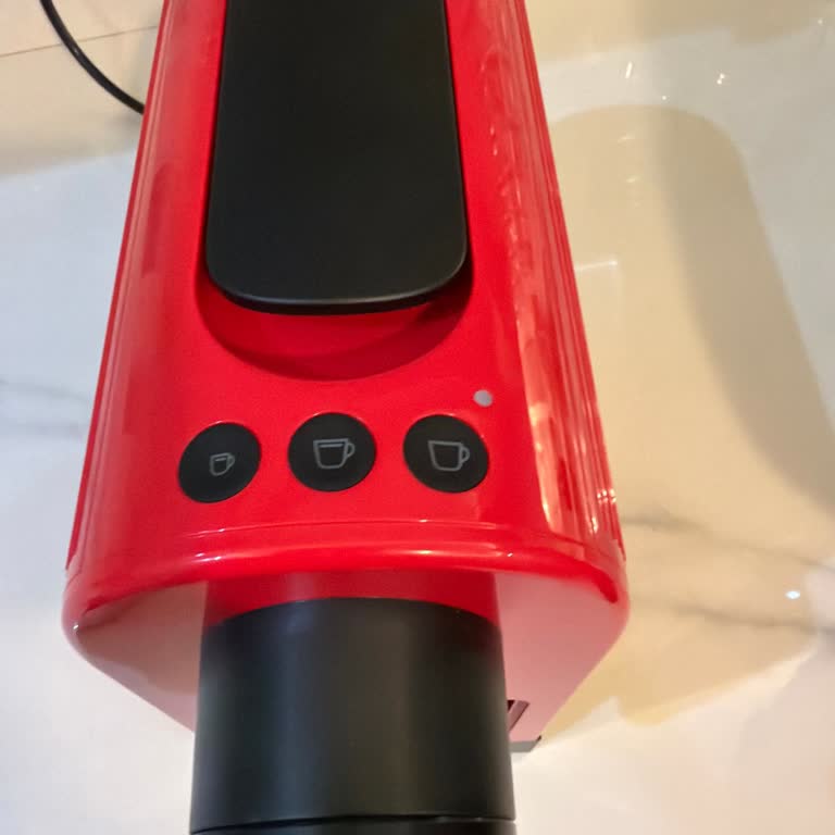 İlk Kullanımda Su Vermeyen Kahve Makinesi