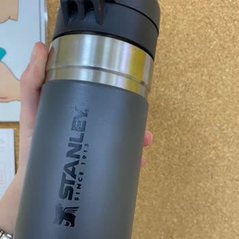 Stanley Termosunun Boya Soyulması Ve Garanti Desteği Sunulmaması