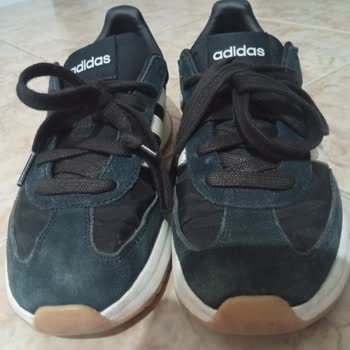 Adidas Bayan Ayakkabısının Kısa Sürede Renk Atması Ve Koku Sorunu