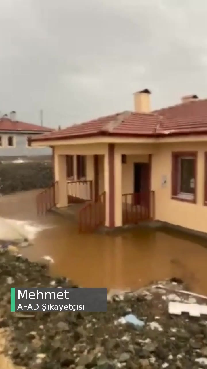 AFAD Sel Ve Su Baskınına Uğramış Deprem Konutu videonun kapak resmi