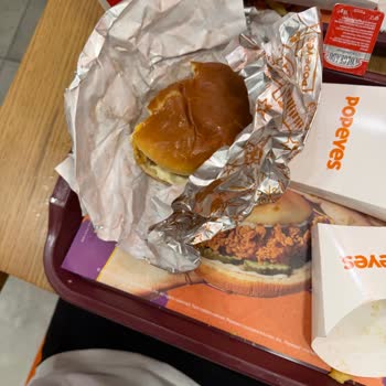 Popeyes Bağcılar Meydan Şubesinde Hijyen, Ürün Kalitesi Ve Personel İlgisizliği Krizi