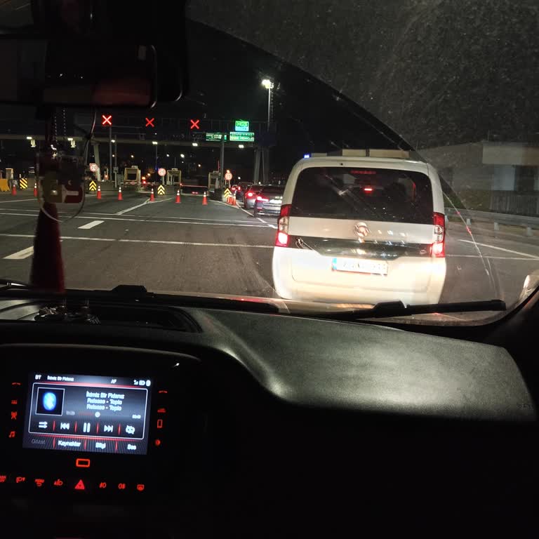 Paşaköy Gişelerinde Tek Açık Gişe, Uzun Bekleme Ve Yoğunluk Sorunu