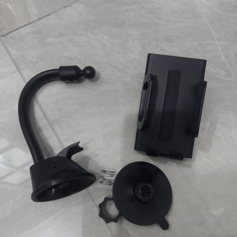 Patlayan Telefon Tutucusu Çocuğuma Tehlike Yaratırken Mağaza Sorumluluğu Reddetti