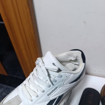 Reebok Ayakkabım 25 Gün İçinde Yırtıldı, İnceleme Reddedildi