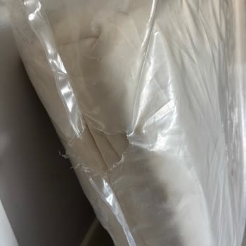 Yataş’tan Gelen Yırtılmış Ve Kirli Bebek Yatağı Paketi, İade Talebi
