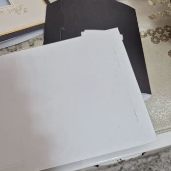 Kalitesiz Davetiyeler Ve Özensiz Paketleme Nedeniyle Hayal Kırıklığı