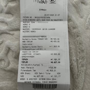 Garanti Süresi Bitmek Üzere Burberry Gözlüğümde Üretim Hatası, Boyner Reddetti
