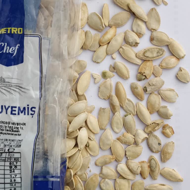 Metro Grossmarket Chef Kabak Çekirdeği Bozuk ve Küflü