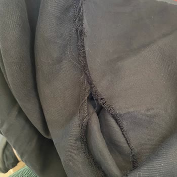 Keten Pantolon Dikiş Hatası Ve Değişim Talebi