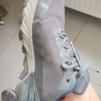 Skechers Ayakkabısının Kısa Sürede İç Kısmında Yırtılma