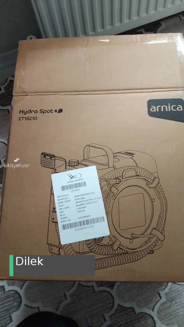 Arnica Küçük Ev Aletleri Buharlı Diye Satılan Ama Buharsız Çıkan Koltuk Yıkama Makinesi videonun kapak resmi