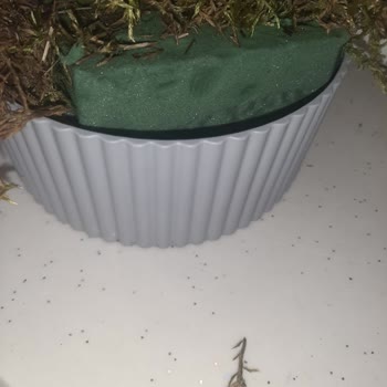 Kiremit Saksı Çiçek Siparişinde Görsel Yanıltması Ve Cevapsız İade Talebi