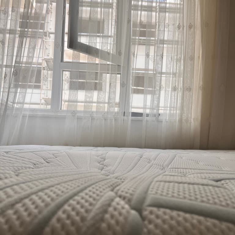 Yatak Çökmesi Normal Sayıldı, Servis Kabaydı