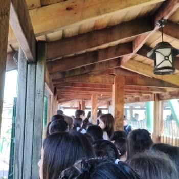 Vialand’da Yoğun Sıralar Ve Personel Yönlendirme Eksikliği