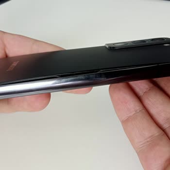 One Uı 8.0 Güncellemesi Sonrası Samsung Telefon S22 Pil Şişmesi Ve Ücretsiz Onarım Talebi