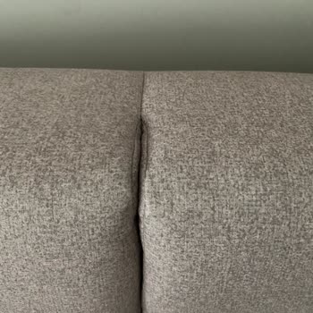 Ayıplı Koltuklar Ve Yaşlı Müşteriye Yönelik Saygısız Davranış