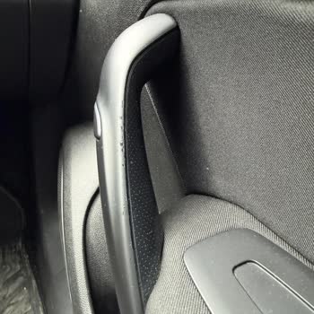 Renault Megane Kapı Kolları Soyulması Garanti Kapsamında Değişim Talebi