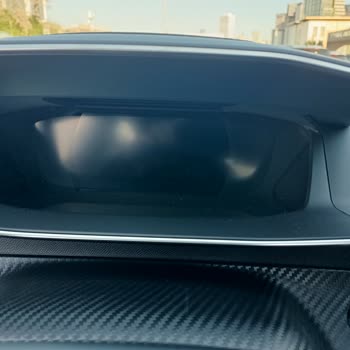 Peugeot 2008 Dijital Gösterge Paneli Arızası İçin Acil Servis Talebi