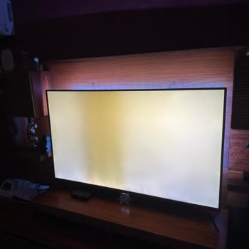 Armut.com Üzerinden Aldığım TV Tamiri 5.800 TL'ye Boşuna, Tekrar Bozuldu Ve İade Edilmiyor