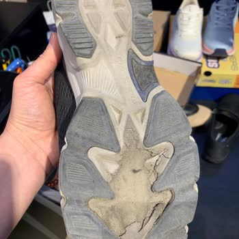 Skechers Ayakkabısının Tabanı 11 Ayda Eridi, Değişim Ve İade Talebi