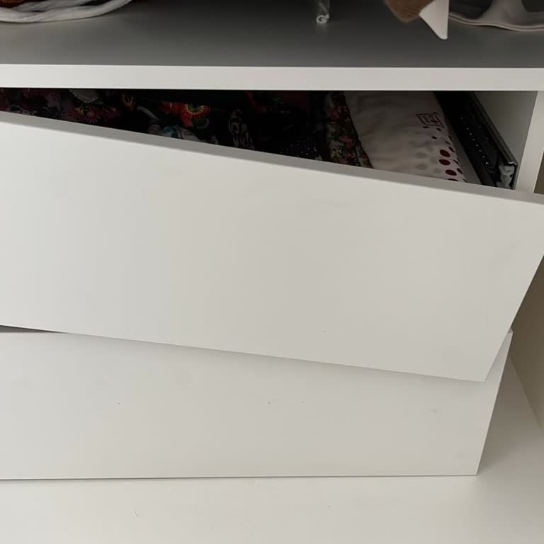 Levon Mobilya’da Gardırop Çekmece Rayı Çıkması Ve Servis Ertelemesi