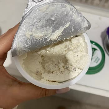 Son Kullanma Tarihi Geçmemiş Sek Krem Peynirinde Bozulma