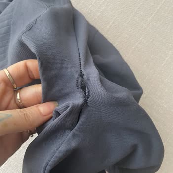 Sıfır İddia Edilen Taytın Yırtık Gelmesi ve Dolap'ın İade Reddi