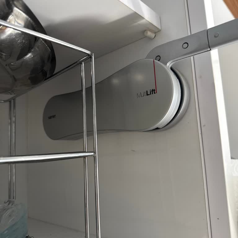 Samet Multilift Mutfak Dolabı Mekanizması Kapakları Üstte Tutamıyor, Ücretsiz Değişim İstiyorum