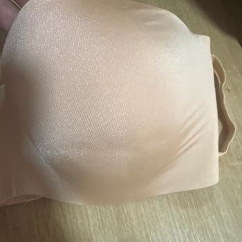 Penti'nin Özensiz Paketleme Şekli Deforme Sütyenlere Yol Açtı