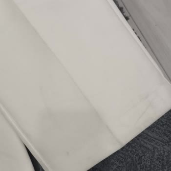 LCW’den Gelen Lekeli Pantolon Ve Zahmetsiz İade Talebi