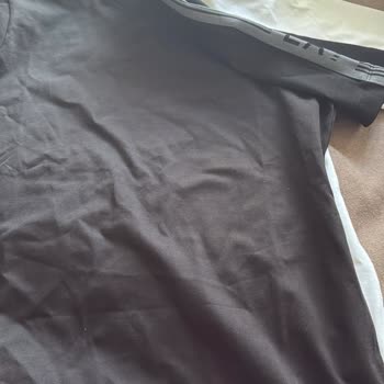 Yanlış Tişört Renk Ve Modeli Gönderildi, Satıcıdan Cevap Yok