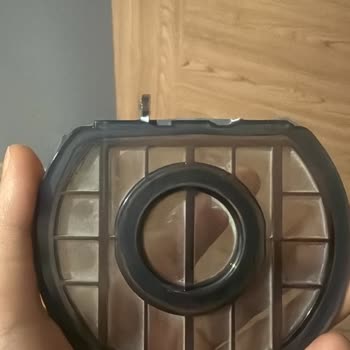 Arnica Süpürge Toz Haznesi Kapağı Kırıldı Garanti Kapsamında Ücretsiz Değişim Talebi