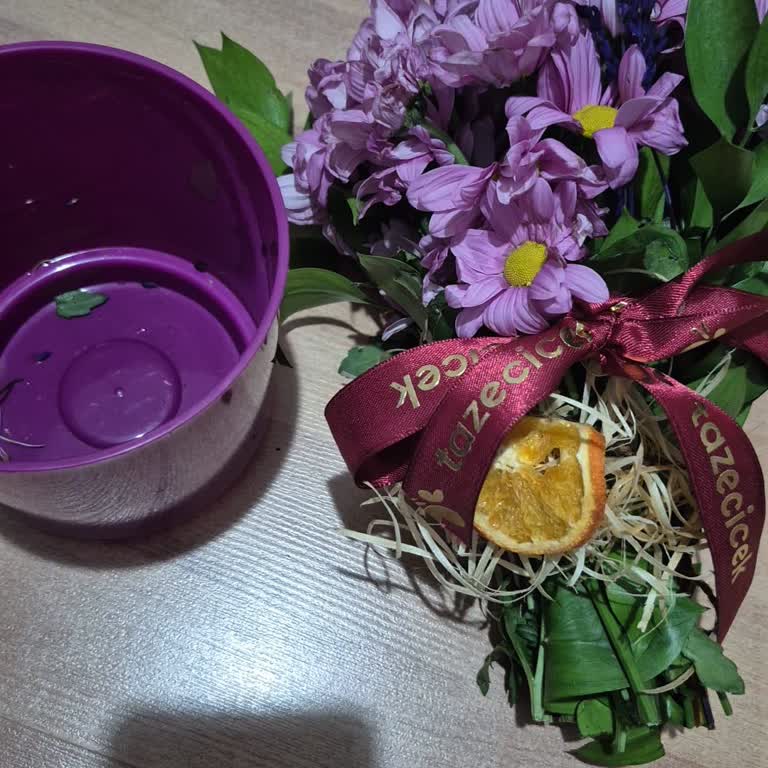Taze Çiçek'ten Alınan Çiçek Aranjmanının Kalitesizliği Ve Müşteri Hizmetlerine Ulaşılamaması