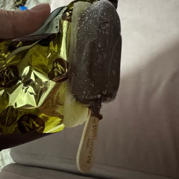 Şok Marketten Bozuk Magnum Dondurma Paketi İçin Ürün Değişimi Talebi