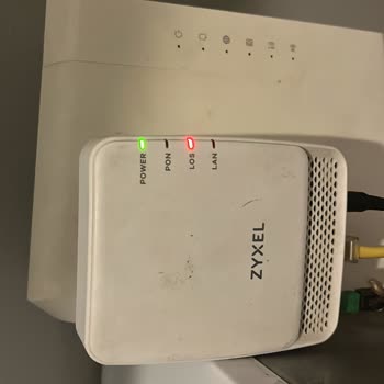 İnternet Kesintisi Ve Kırmızı LOS Işığı: Acil Teknik Müdahale Gerekiyor