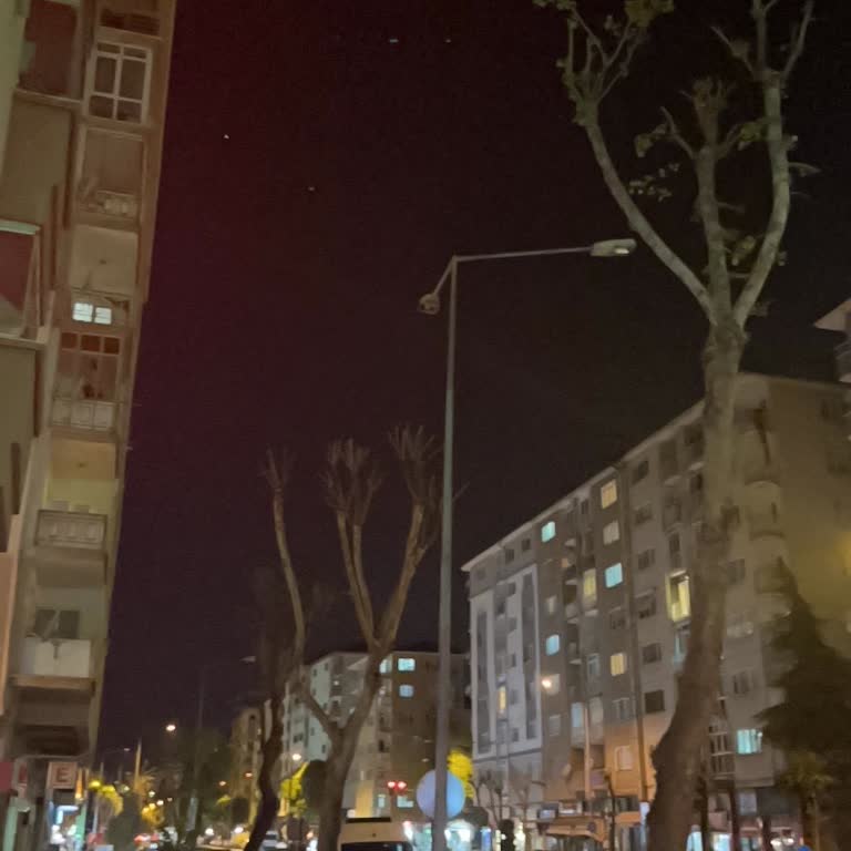 Sokak Lambası Altı Aylık Arızası Giderilmedi Ve Güvenlik Endişesi Yaratıyor