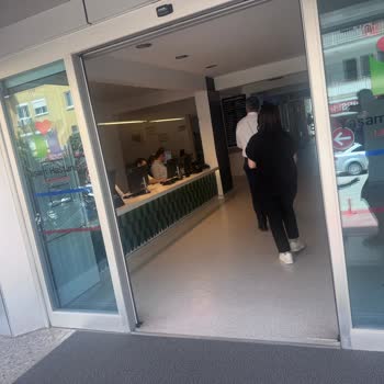 Acil Serviste Para Baskısı Ve Çocuğun İhmal Edilmesi