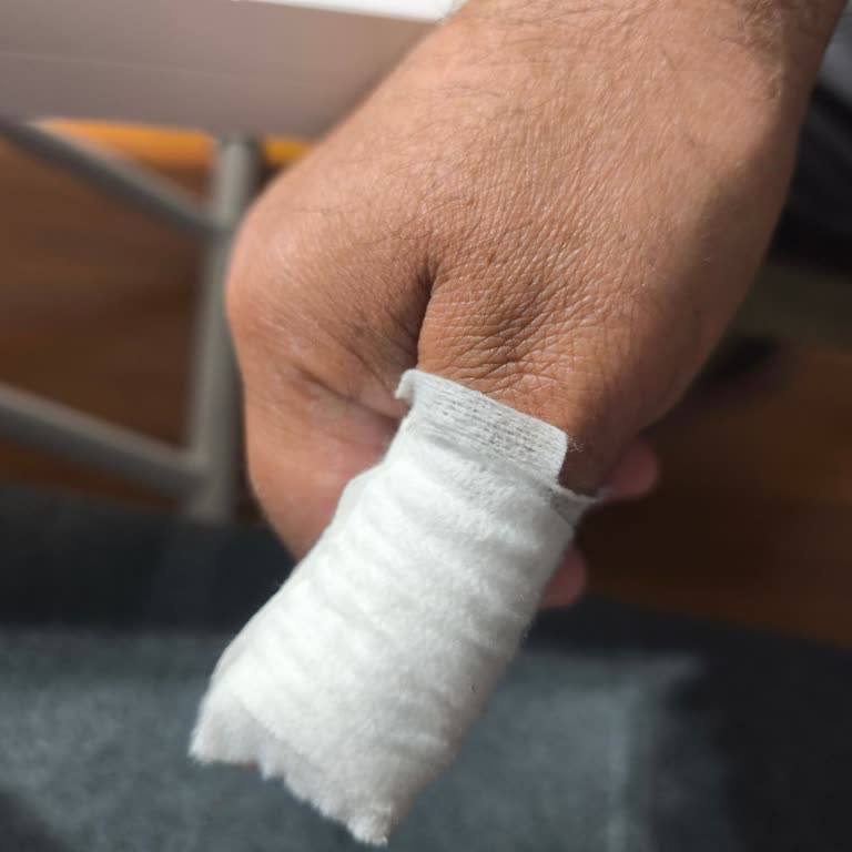 Nerede Çekildiği Gerekçesiyle Pansuman Reddi, Acil Serviste İlgisizlik