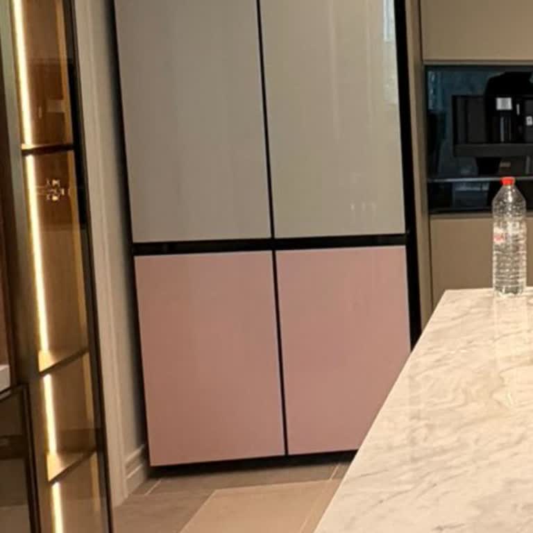 Samsung Buzdolabında Siyah Kapak Söz Verildi, Bir Ay Geçti Pembe Kapaklarla Kullanıyorum