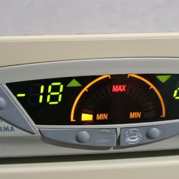 Arçelik 5094 Model Buzdolabım Soğutmuyor Ve Buz Yapmıyor, Servis Talebi