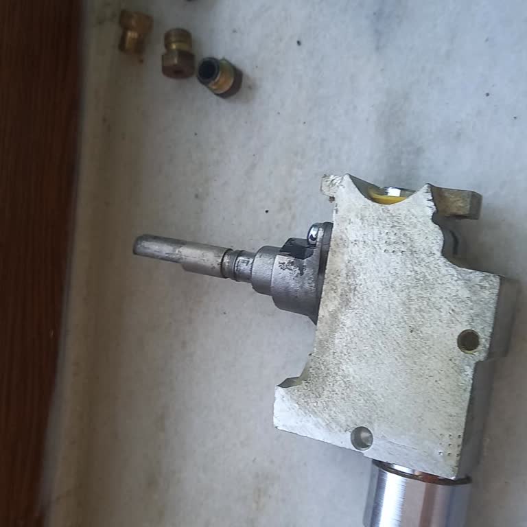 Ocakta Gaz Kaçağı Ve Yanma Sorunu, Ücretli Servis Üzerinden Haksız Ücret Talebi