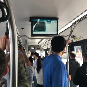 Kocaeli 700 Hattı Otobüsünün Aşırı Yavaşlığı, 15 Dakikalık Gecikme Ve Şoför Disiplinsizliği