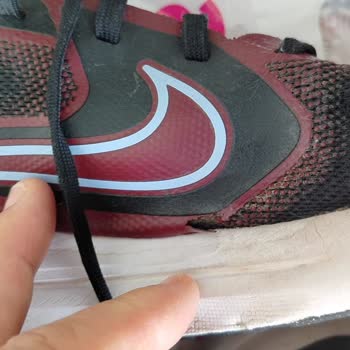 Nike Koşu Ayakkabısında Üretim Kusuru Talebi Reddedildi